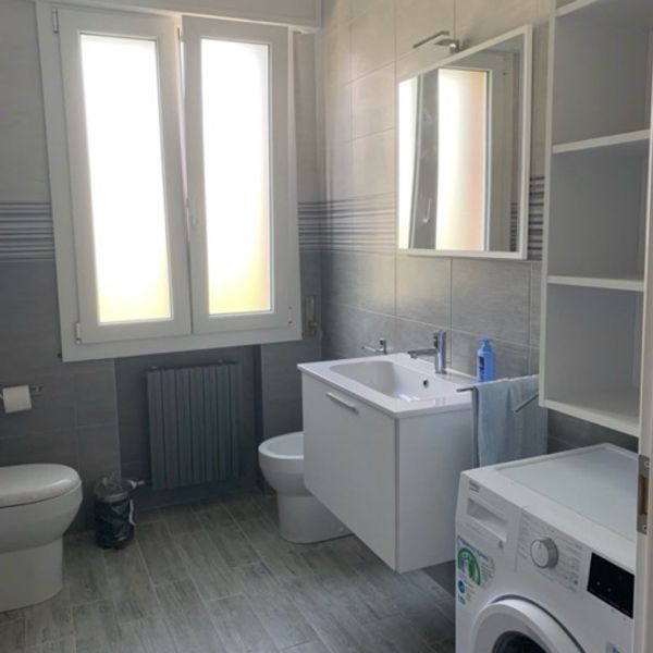 libera camera doppia con 2 posti letto  a Padova foto 5