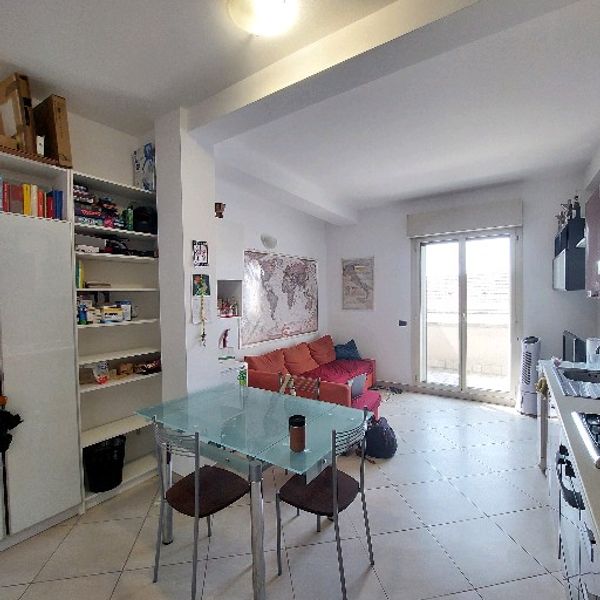 POSTO LETTO IN DOPPIA ZONA PIAZZALE GORINI MILANO a Milano