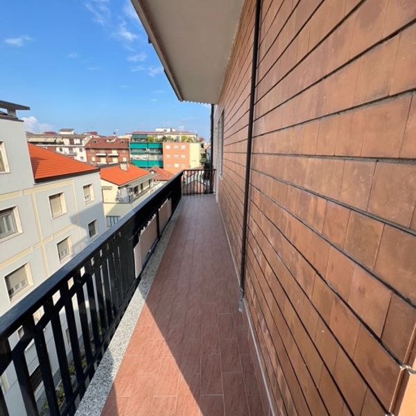 Disponibile stanza vicinissima alla stazione  a Pavia foto 3