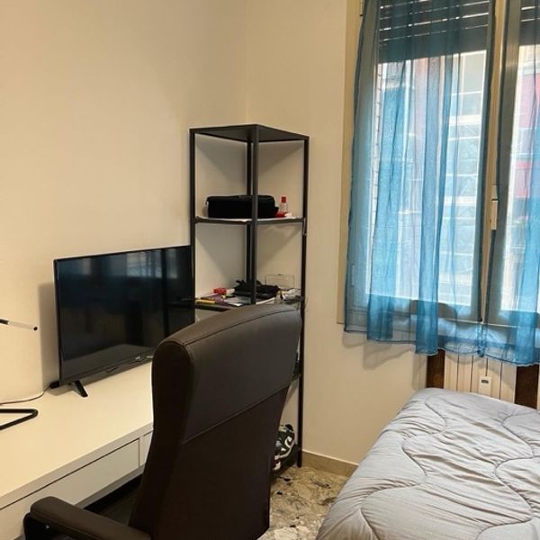 AFFITTASI POSTO LETTO IN SINGOLA (PER STUDENTE) - BOLOGNA, ZONA OSPEDALE MAGGIORE a Bologna foto 3