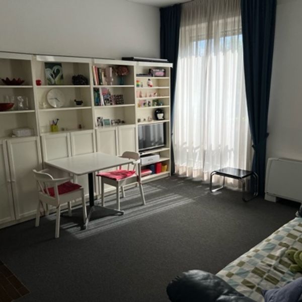 Renting out a double room in a apartment  a Milano