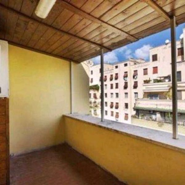 Camere Metro A Zona Piazza Ponte Lungo Roma (San Giovanni - Via Appia) a Roma