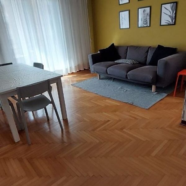 ! DA LUGLIO ! STANZA IN DOPPIA PER RAGAZZA A PRATO DELLA VALLE  a Prato foto 5