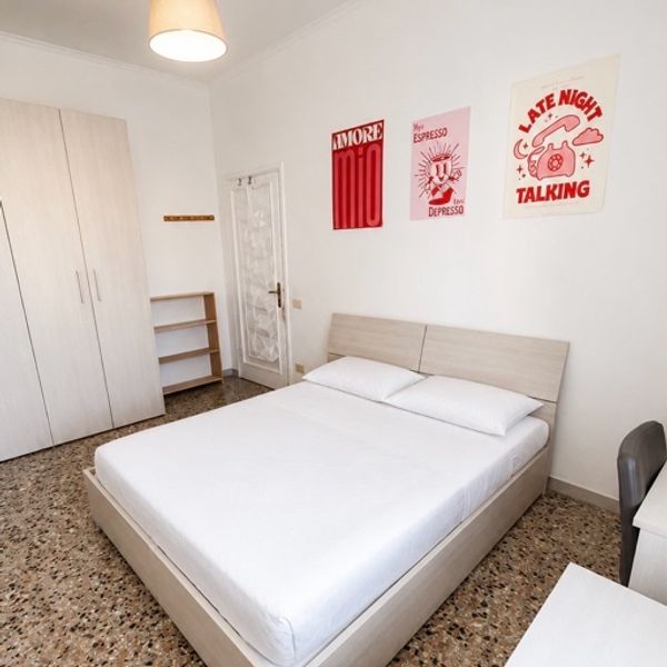 🏠 SPACIOUS DOUBLE ROOM – PIRAMIDE / OSTIENSE a Roma