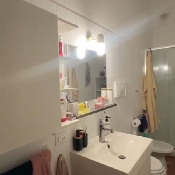 Camera da letto singola Porta Venezia a Milano foto 4