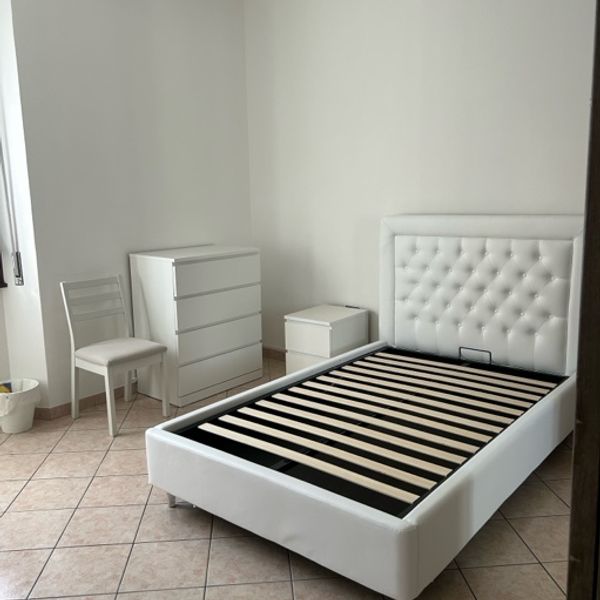 Stanza singola Firenze rifredi specializzanda/lavoratrice a Firenze