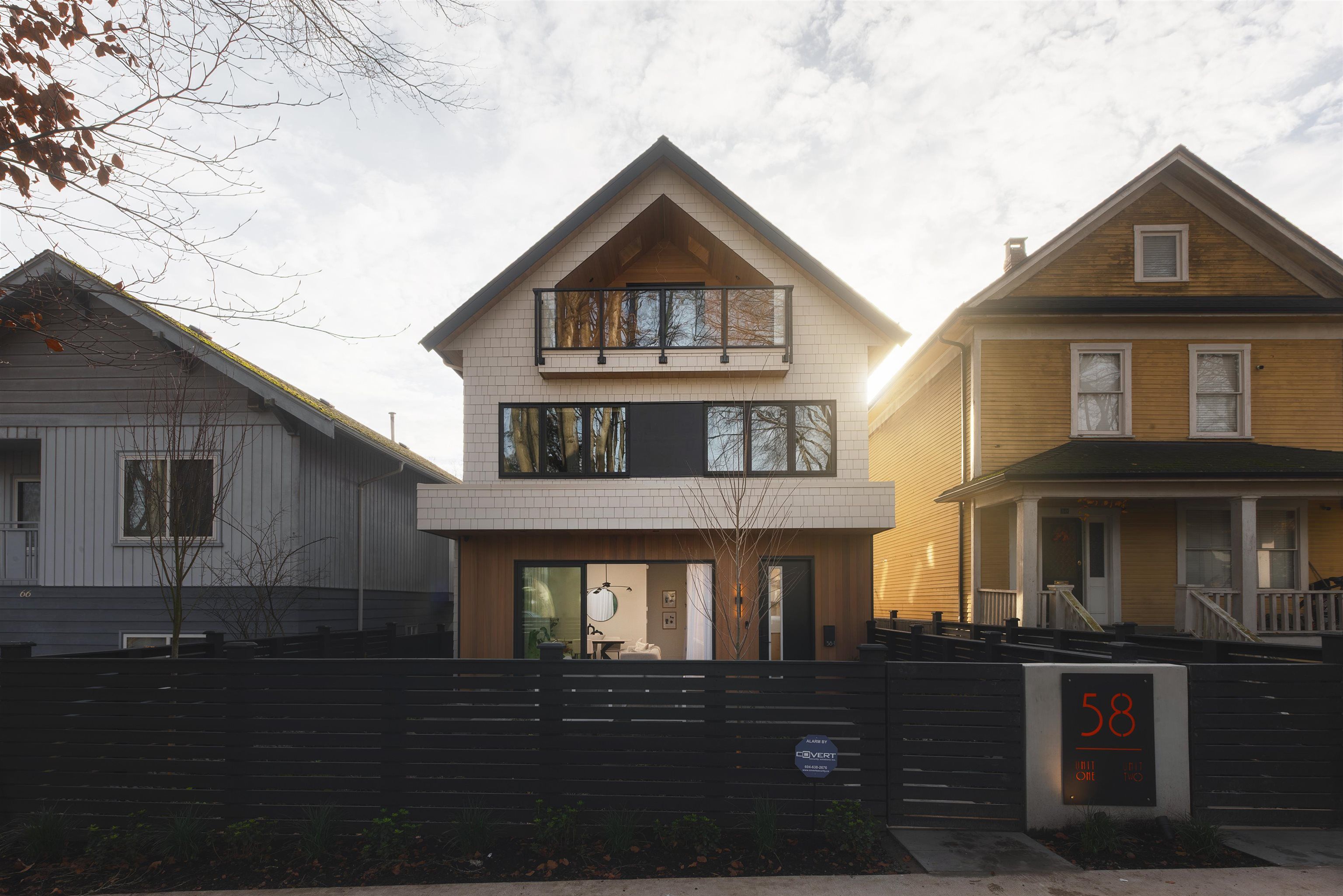 Featured image of 1 58 E 40th Avenue in Vancouver