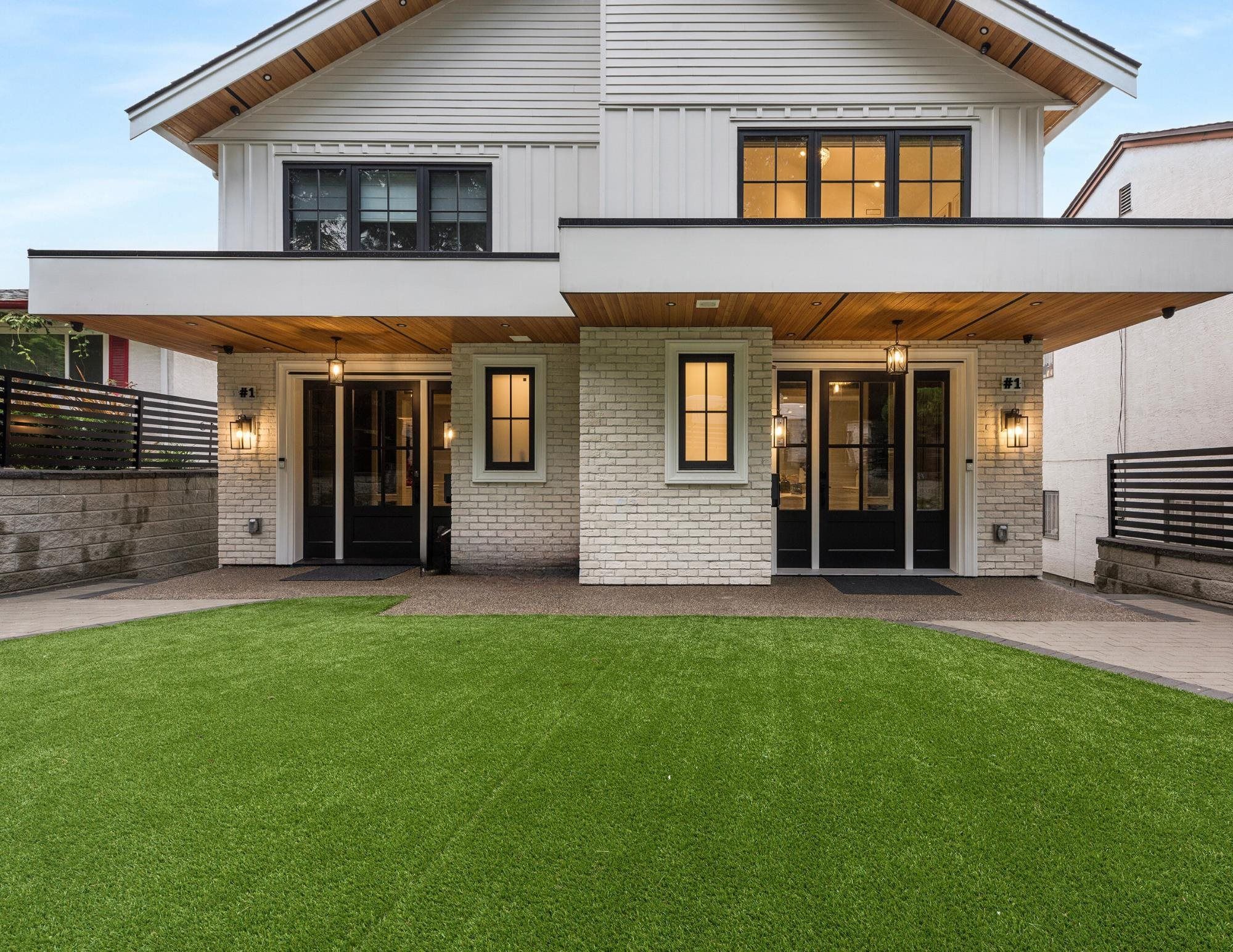 Featured image of 2173 Vanness Avenue in Vancouver
