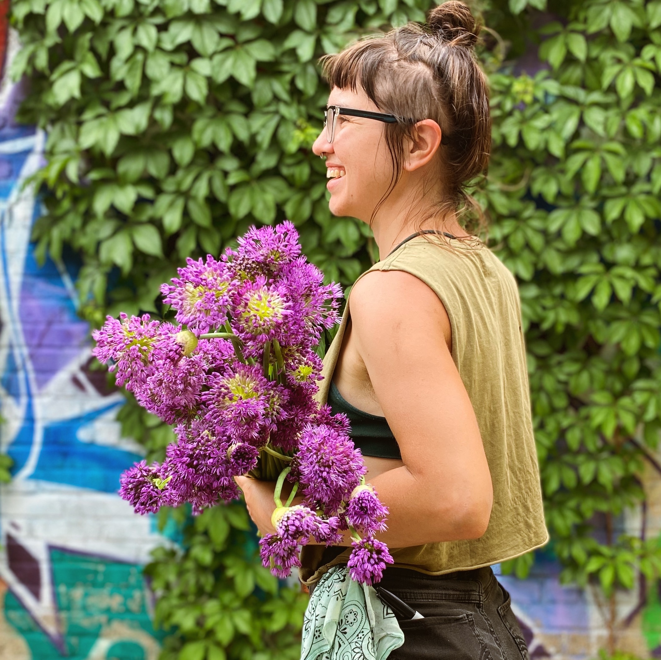 Lunaria Gardens Logo