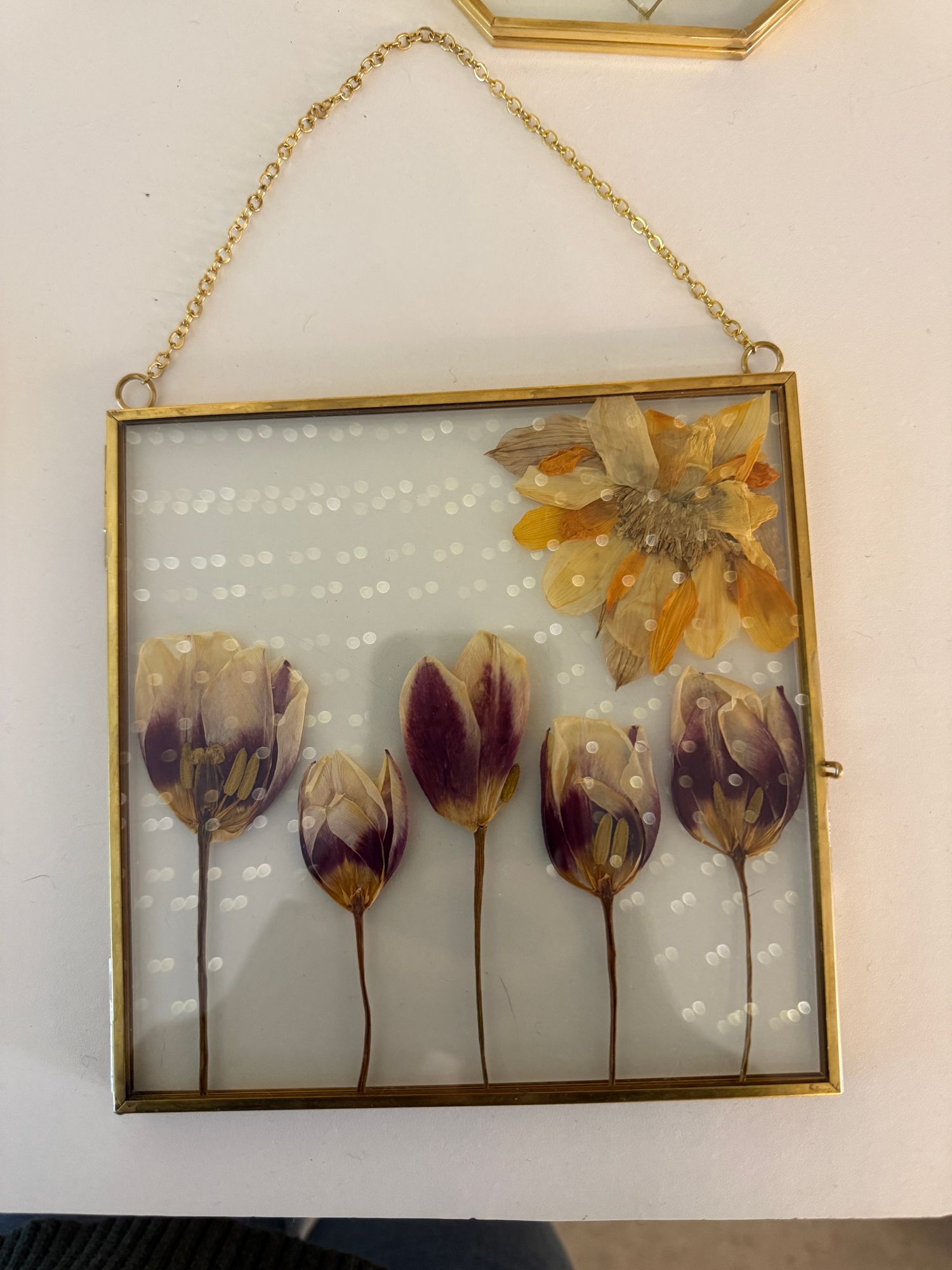 Square “sun and tulips” pressed flower frame