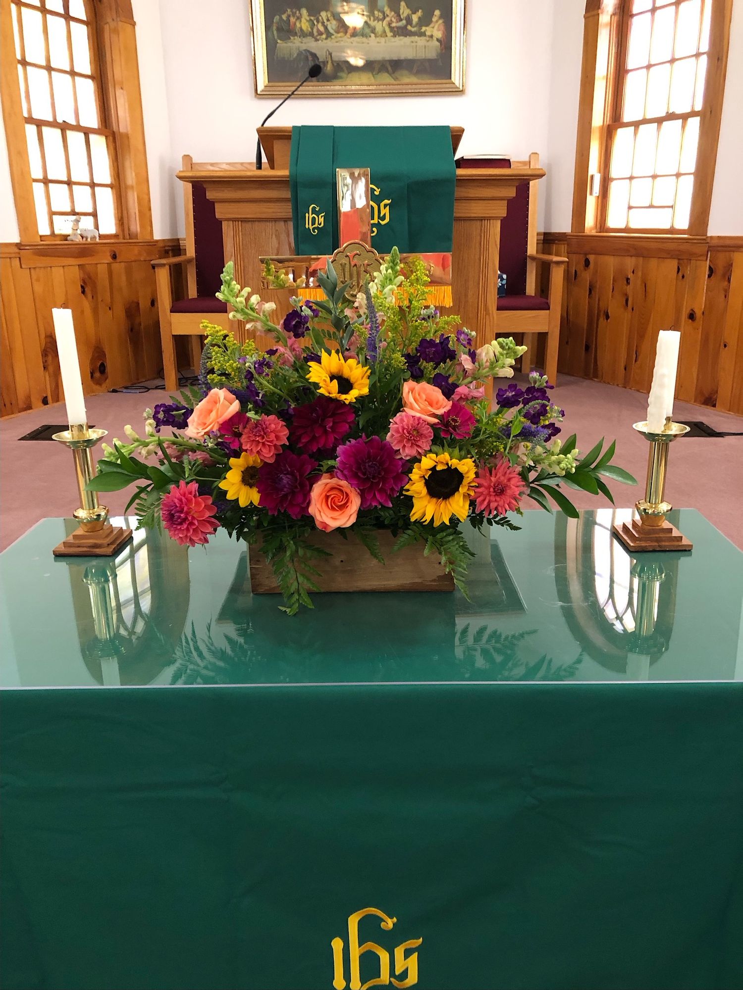 Medium Event Table Arrangement