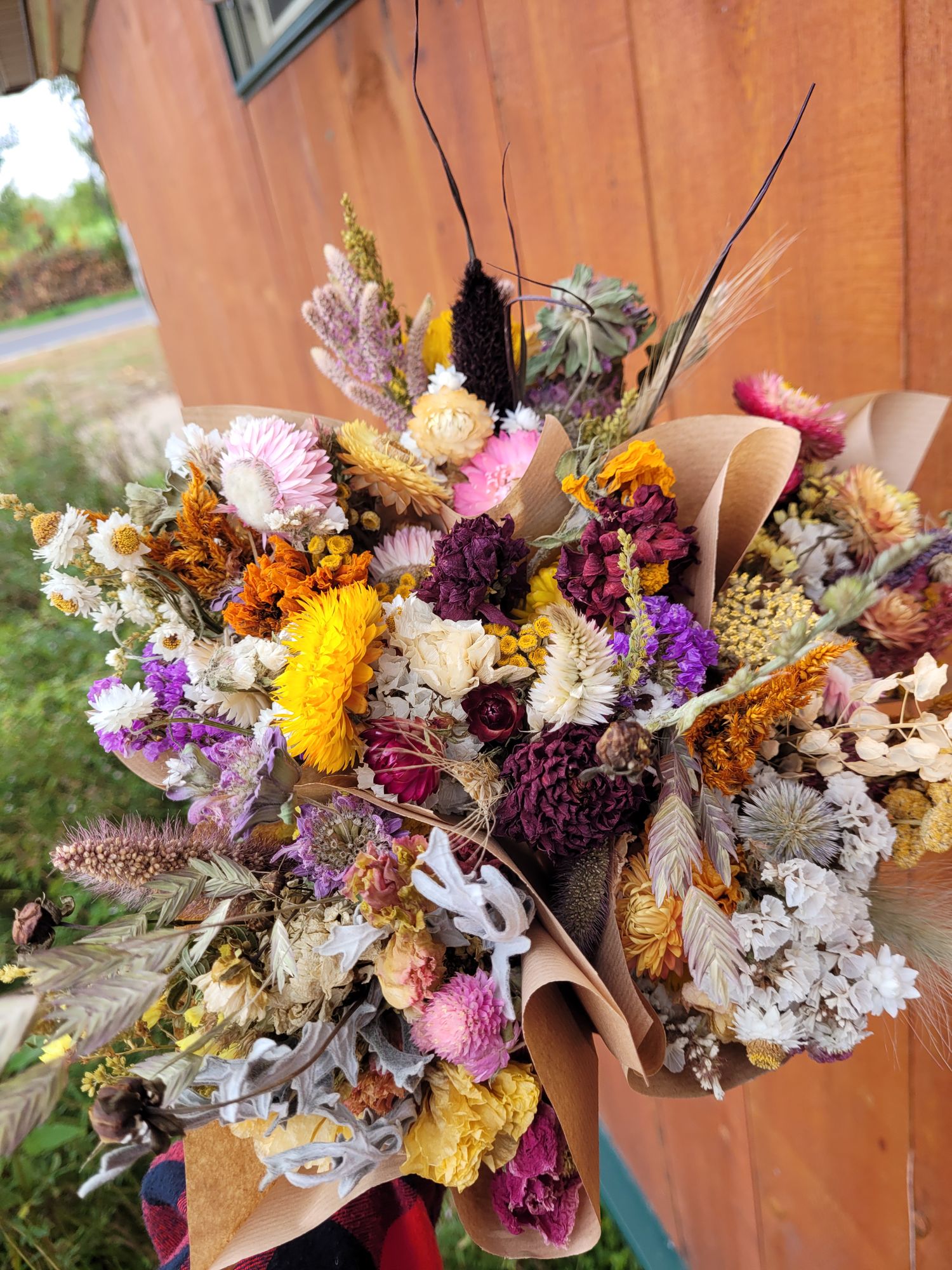 Medium dried bouquet