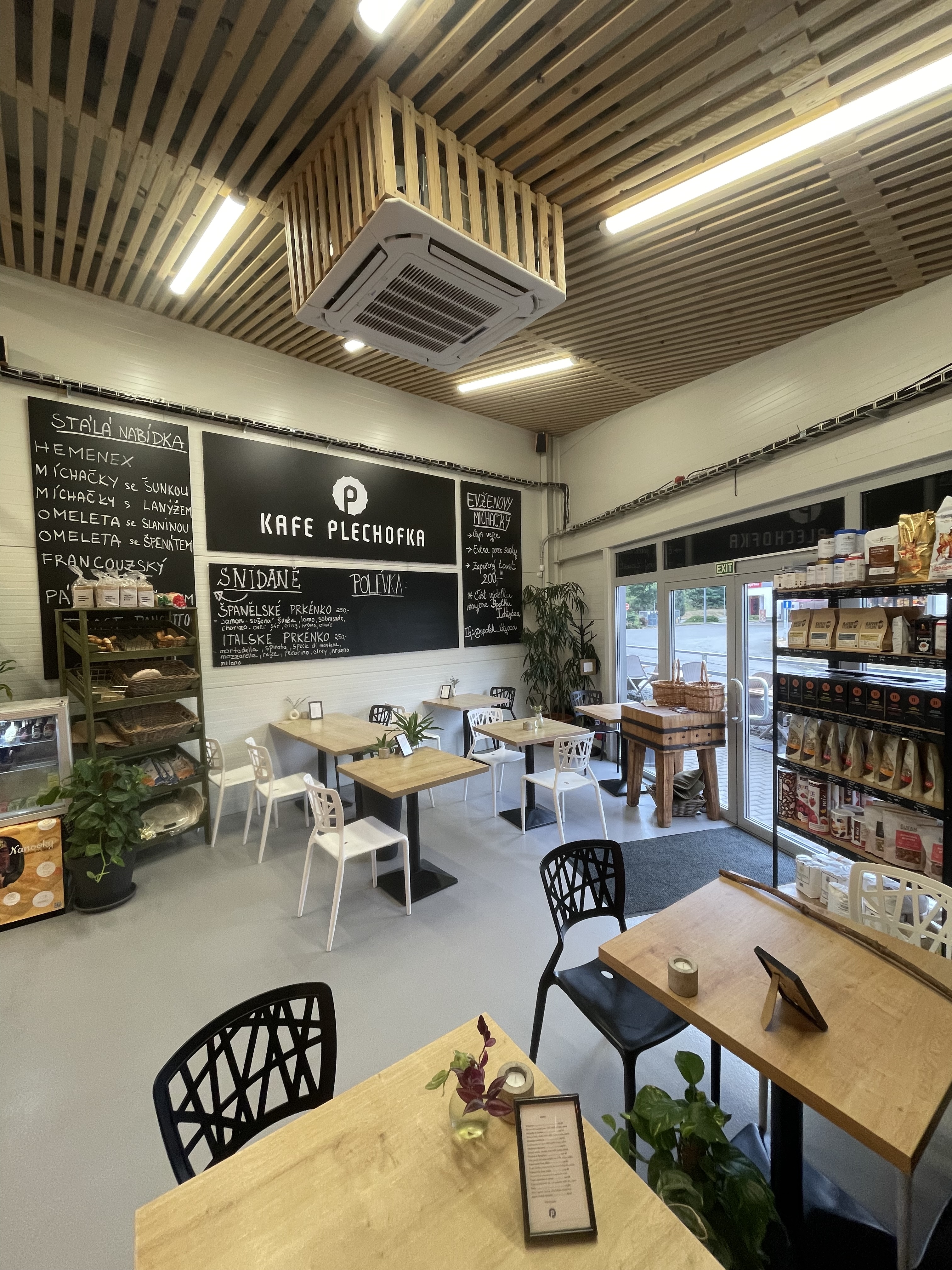 Kafe Plechofka (Mníšek pod Brdy)