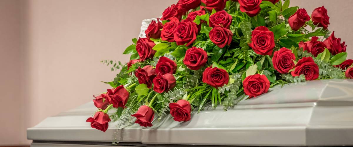Flores Adecuadas para Diferentes Tipos de Ceremonias Funerarias Flores Adecuadas para Diferentes Tipos de Ceremonias Funerarias