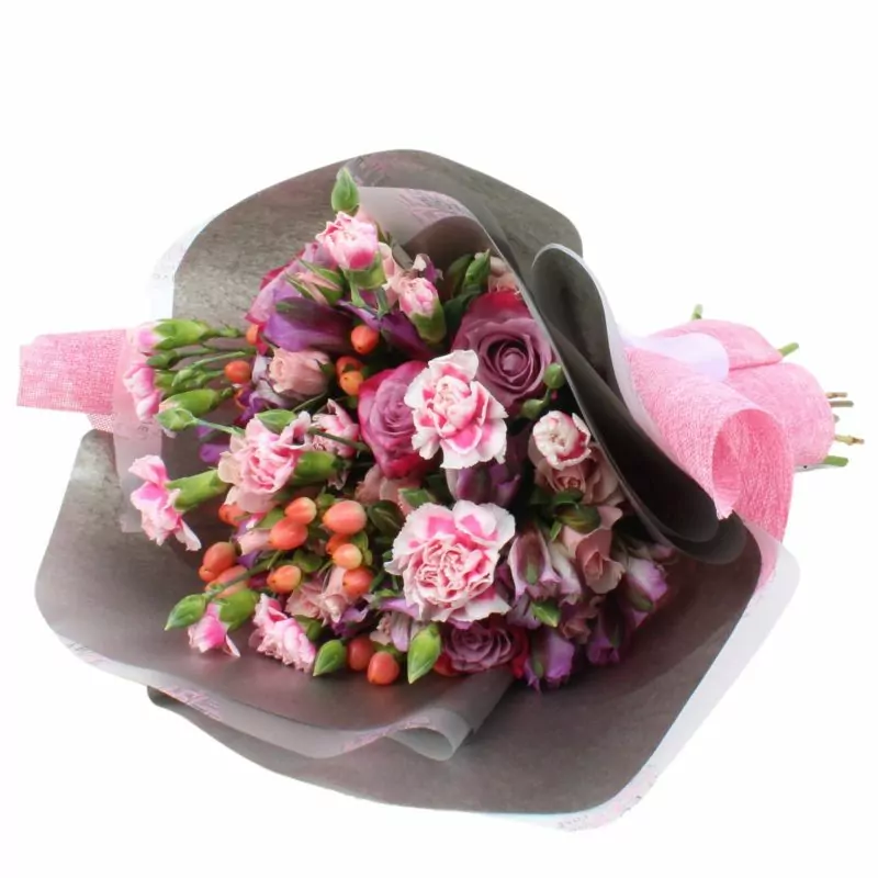 Foto 5 Ramo silvestre lila - Ramo de flores circular con rosas, claveles, astromelias, mini rosas e hypericum rosado