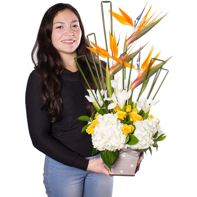 Foto con persona Lina Blanco - Flores a domicilio Foto con persona Lina Blanco - Flores a domicilio