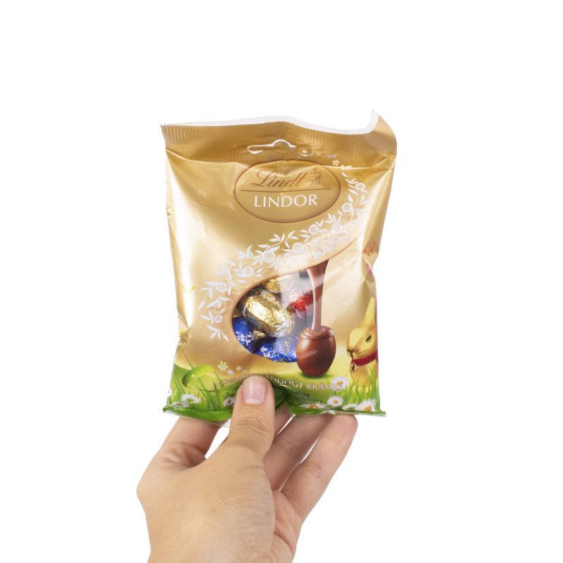 Foto 2 Huevitos chocolate Lindt Lindor 100gr - Flores a domicilio Foto 2 Huevitos chocolate Lindt Lindor 100gr - Flores a domicilio