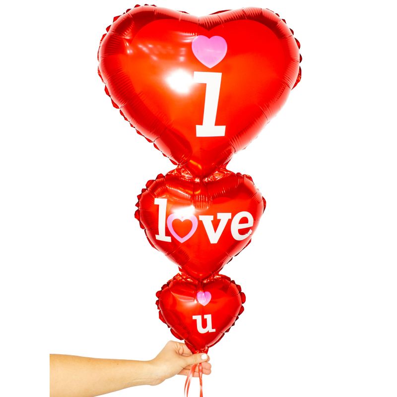 Foto con persona Globo I love U - Flores a domicilio Foto con persona Globo I love U - Flores a domicilio