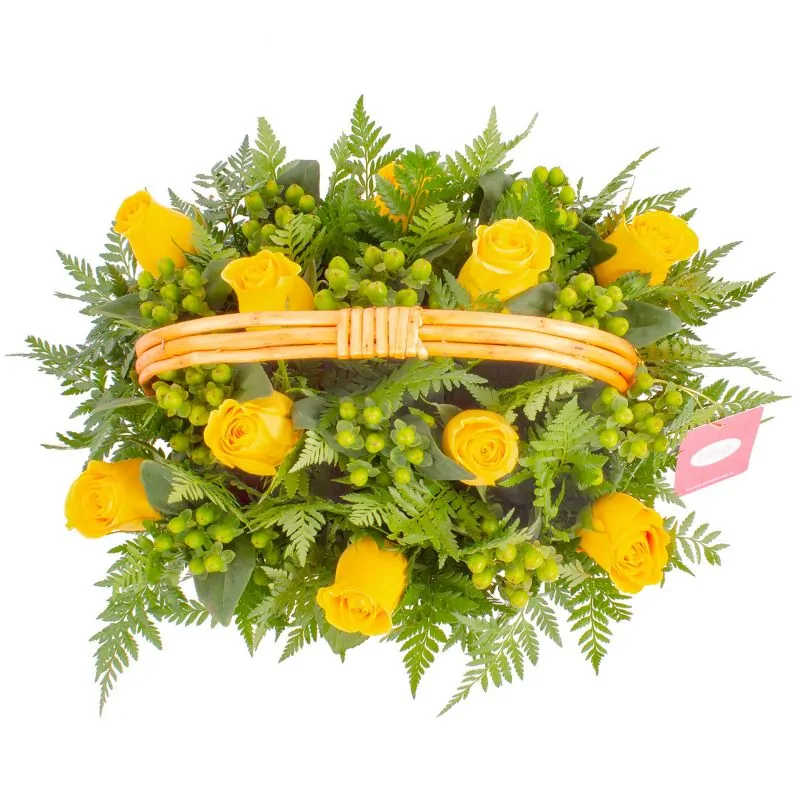 Foto 4 Ternura Amarillo - Canasto con rosas amarillas e hypericum verde