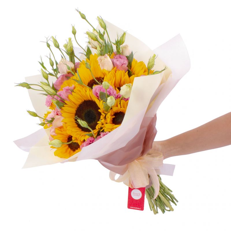Foto con persona Ramo girasoles y lisianthus - Flores a domicilio Foto con persona Ramo girasoles y lisianthus - Flores a domicilio