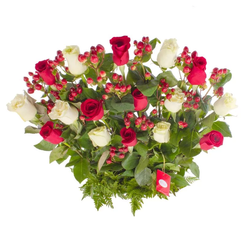 Foto 4 Jardín de Rosas Mix Blanco/Rojo - Arreglo floral con 16 rosas rojas y blancas e hypericum rojo