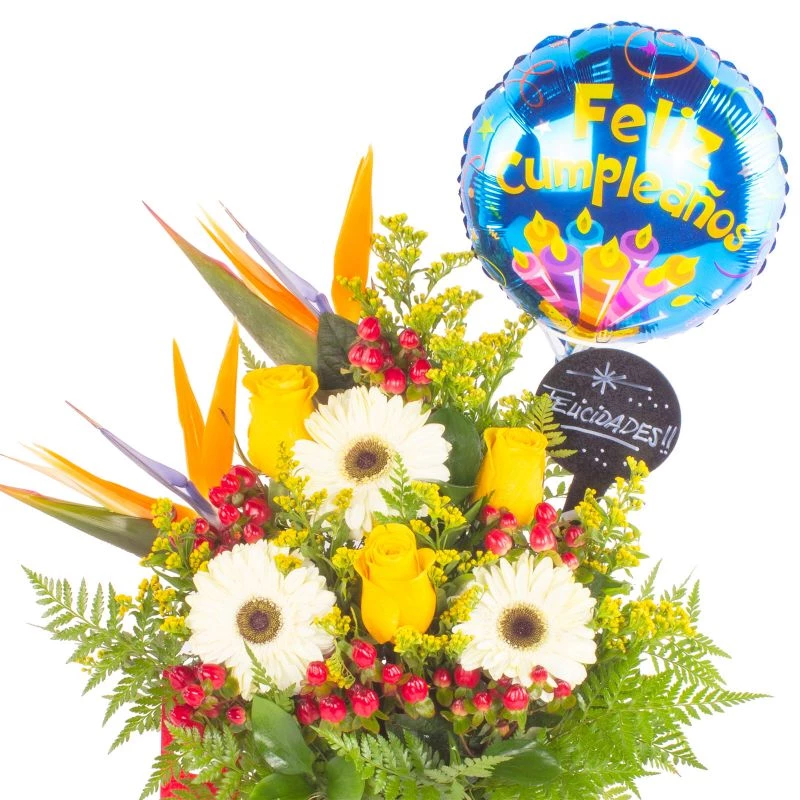 Foto 3 Cumpleaños Mágico Rosas Amarillas - Arreglo floral de cumpleaños con globo, pizarra, rosas amarillas, gerberas y aves del paraíso