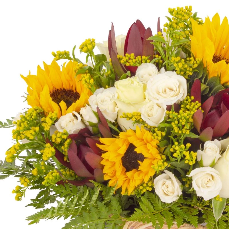 Foto 5 Maravilloso Cumpleaños - Arreglo floral de cumpleaños en base rectangular lila con girasoles, rosas, minirosas y leucadendros