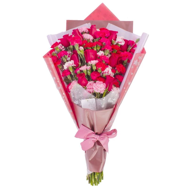 Foto 4 Ramo de Miniclaveles - Ramo de flores extendido con miniclaveles y rosas rojas