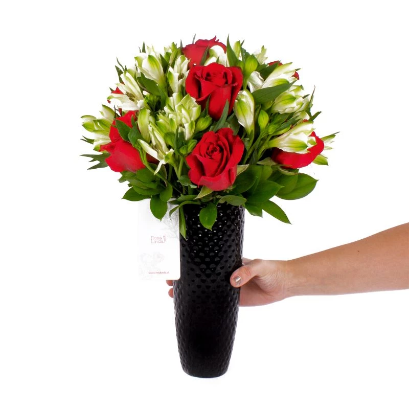 Foto 2 Amor Rojo en cerámica - Arreglo floral con rosas rojas y astromelias