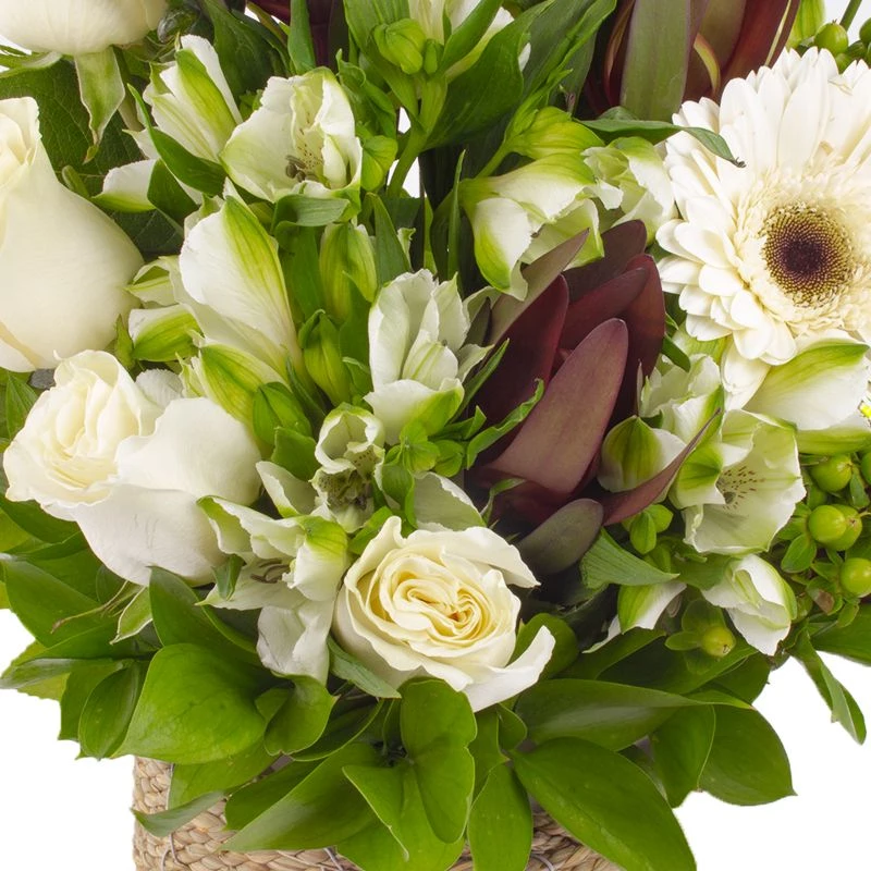 Foto 5 Magdalena Blanco - Arreglo floral con rosas, gerbera y astromelias blancas