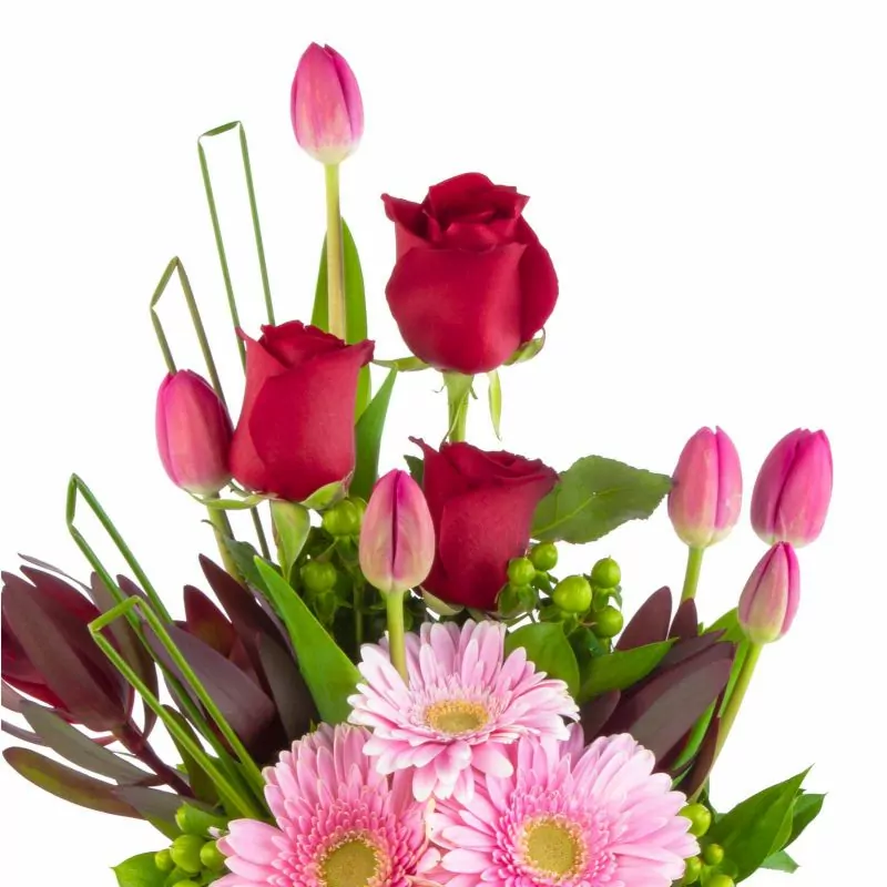 Foto 5 Altair Rosado - Arreglo floral con tulipanes fucsias, rosas rojas, gerberas rosadas y leucadendros