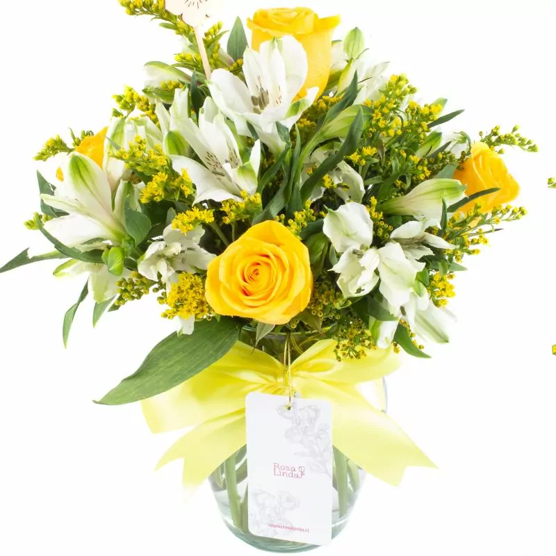 Ágata Amarillo y Blanco - Florero transparente con rosas, astromelias y solidago