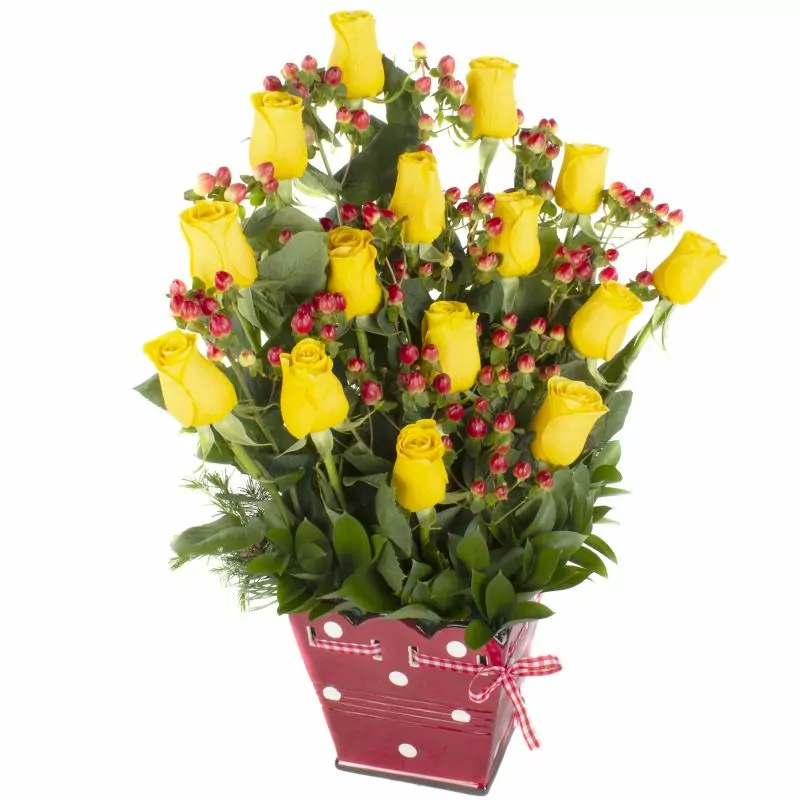 Foto 3 Jardín de Rosas Amarillo - Arreglo floral con 15 rosas amarillas e hypericum