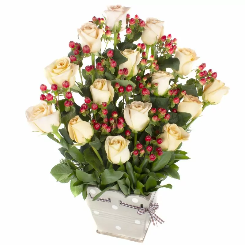 Foto 4 Jardín de Rosas damasco - Arreglo floral con 15 rosas damasco e hypericum