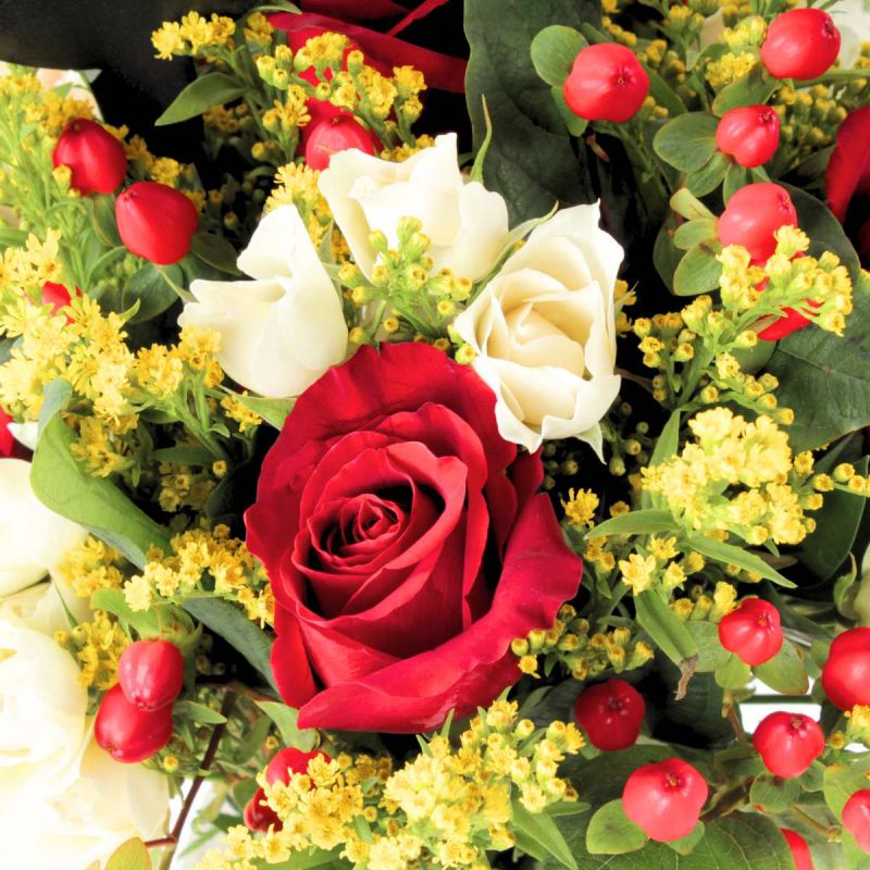 Foto 5 Cupido rojo en florero - Flores a domicilio Foto 5 Cupido rojo en florero - Flores a domicilio