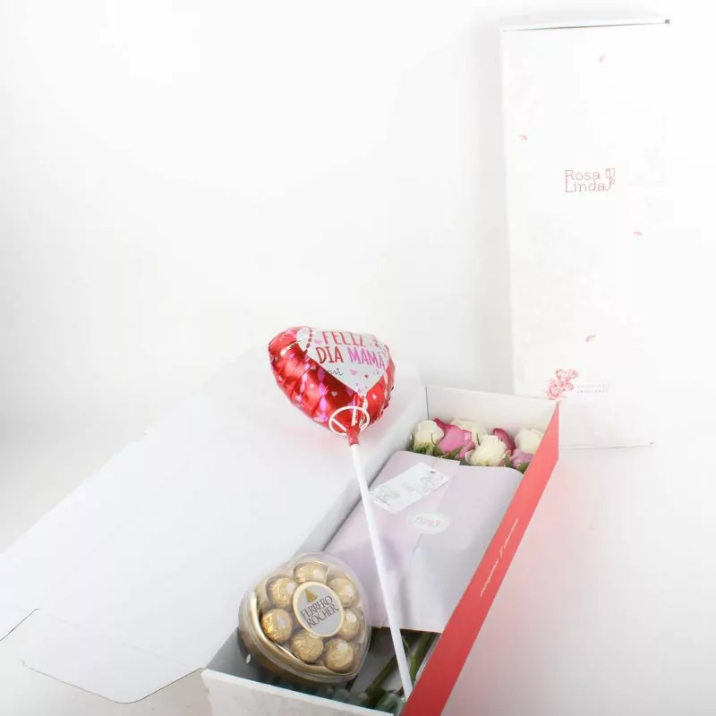 Foto 4 Pack FlowerBox Día de la Madre - Caja con 8 rosas mix lila y blanco, Ferrero Rocher corazón 100g y globo Feliz día Mamá