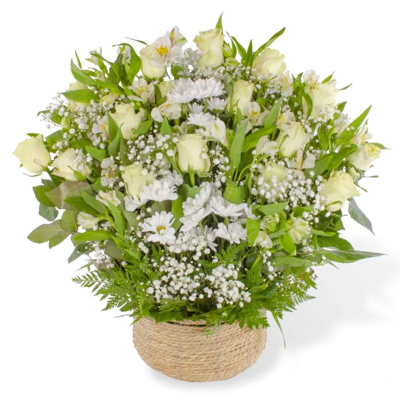 Pésame - Arreglo floral de condolencias con rosas y mix de flores blancas de temporaada