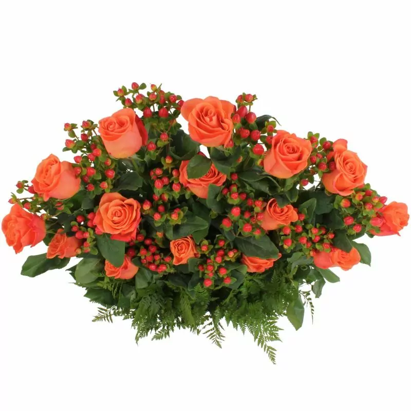 Foto 3 Jardín de Rosas Naranjo - Arreglo floral con 16 rosas naranjas e hypericum rojo