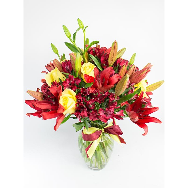 Foto 4 Florero con Lilium rojos y rosas amarillas - Flores a domicilio Foto 4 Florero con Lilium rojos y rosas amarillas - Flores a domicilio