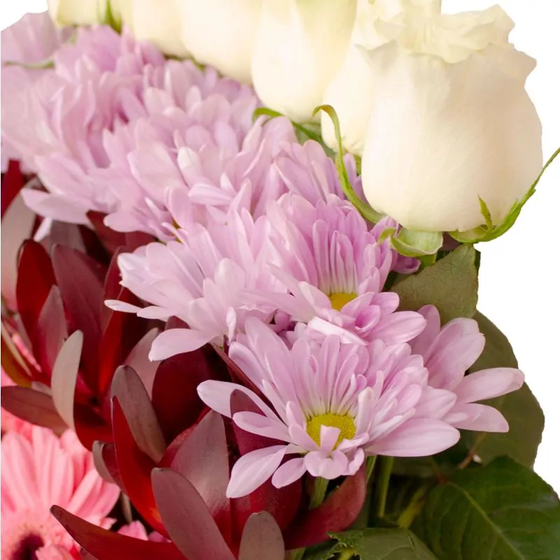 Foto 5 Estelita Gerberas Rosadas - Arreglo floral con rosas blancas, maules lilas, leucadendros y gerberas rosadas