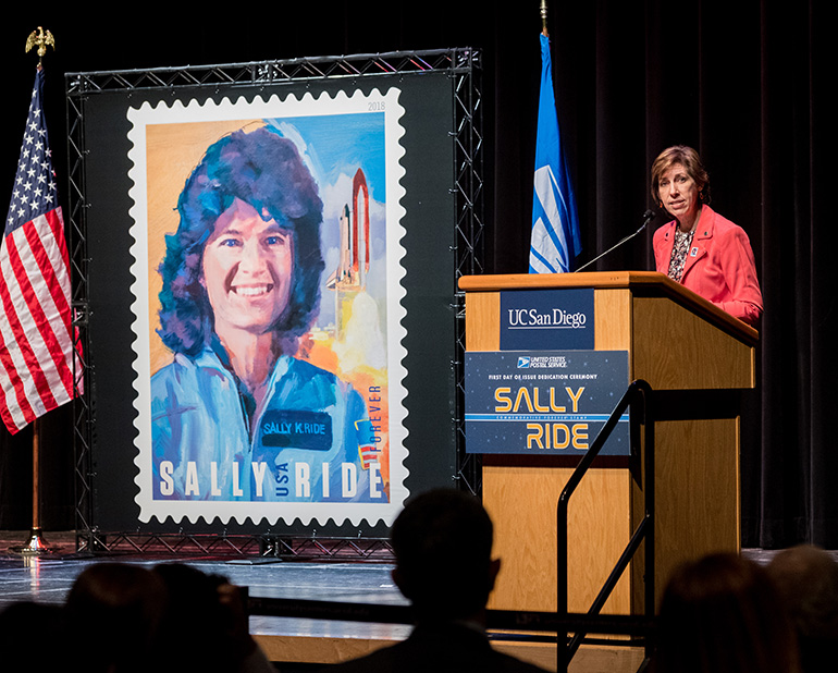 Former astronaut Ellen Ochoa, the first Hispanic woman in space, speaks at the Sally Ride stamp dedication. (USPS/Daniel Afzal)