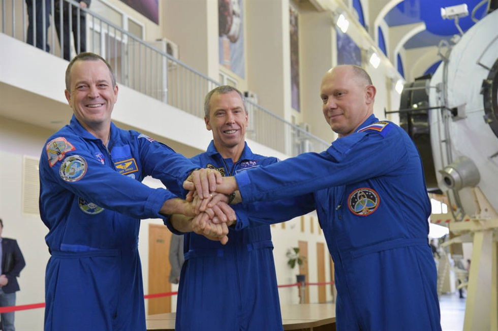 Expedition 55 crew