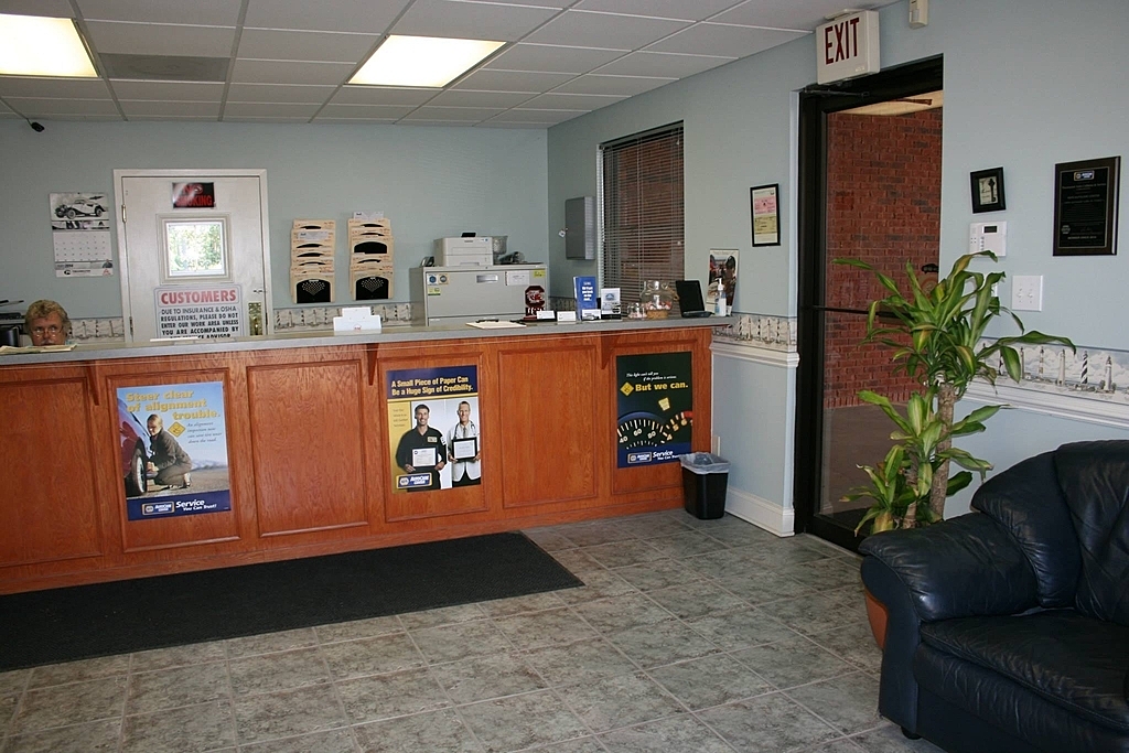 Paramount Auto Collision & Service Myrtle Beach, SC 29579 Auto Repair