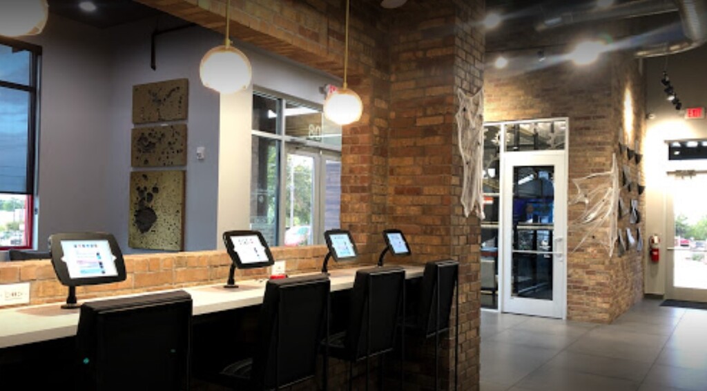 6001 Caliber Auto Care Spring Spring, TX 77388 Auto Repair