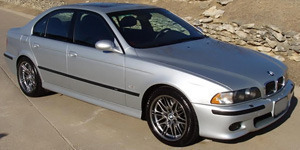 2000 BMW M5
