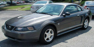 Where is the Fuel Tank Pressure Sensor located on a 2001 Ford Mustang