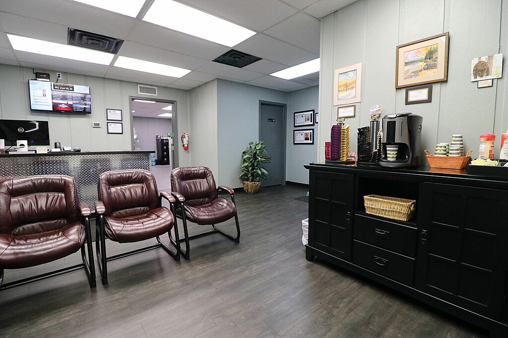 Auto Works of Brandon Brandon, FL 33510 Auto Repair