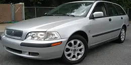 2002 Volvo V40