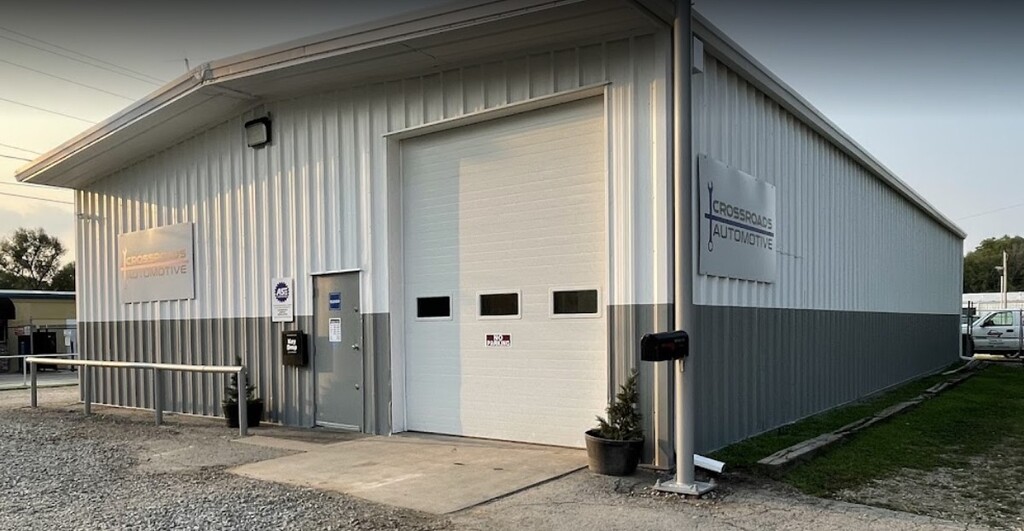 Crossroads Automotive Topeka, KS 66617 Auto Repair
