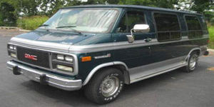 1995 GMC G2500